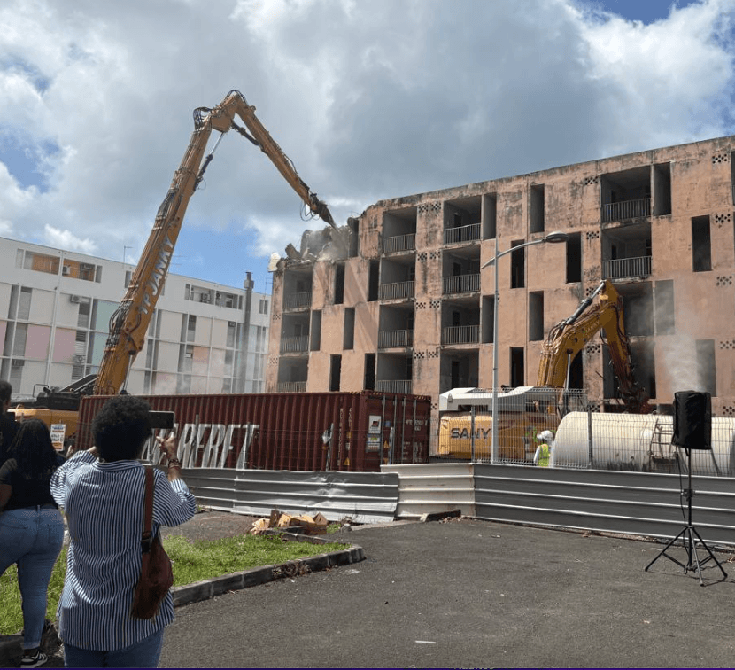 Démolition de la Barre AB